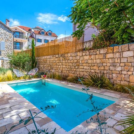 Stunning Home In Split With Outdoor Swimming Pool 外观 照片